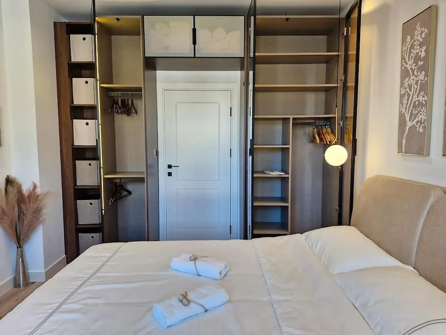 Apartment Marbel - Designer Retreat With Free Parking Burgas City