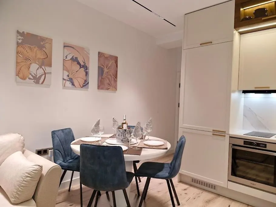 Apartment Marbel - Designer Retreat With Free Parking Burgas City