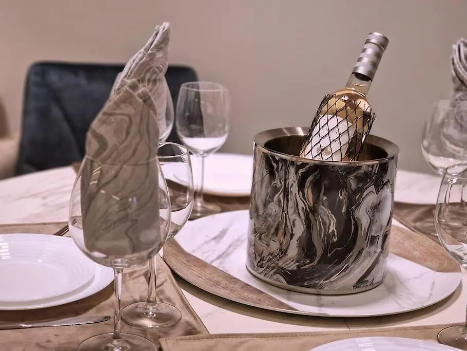 Apartment Marbel - Designer Retreat With Free Parking Burgas City
