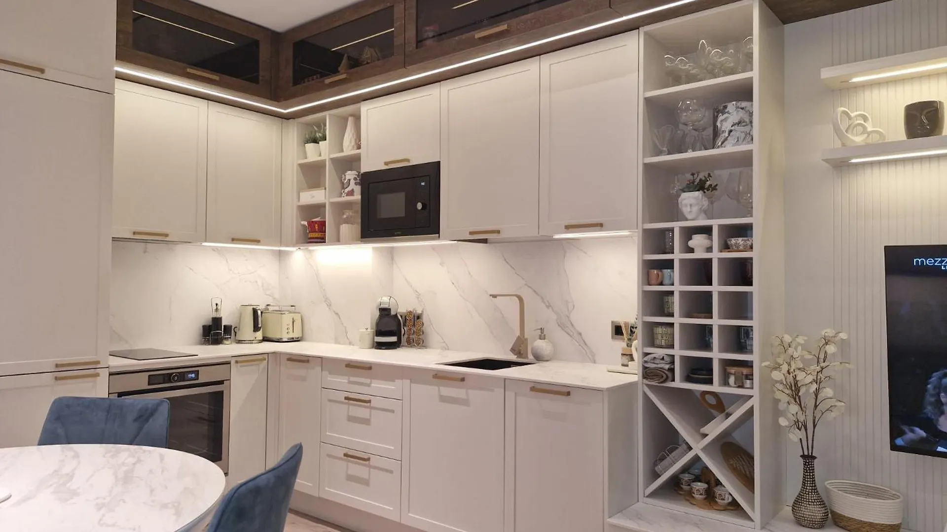 Apartment Marbel - Designer Retreat With Free Parking Burgas City
